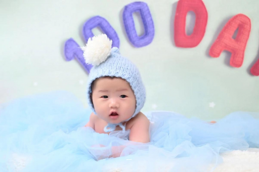 舟山宝宝咬手指甲怎么回事 舟山宝宝咬手指甲怎么回事